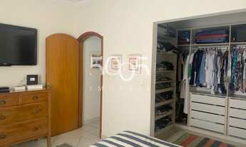 Imagem 7: Lindo sobrado de esquina à venda no condomínio Portella com 271m2 de construção e 342m2 de