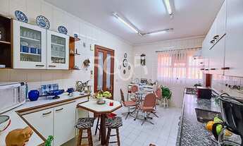 Imagem 7: Excelente apartamento, em andar alto, com ótima localização central, 154m² de área útil co