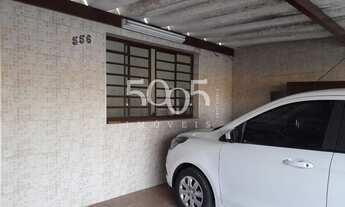 Imagem 2: Casa a venda no Bairro São Luiz com 3 dorm, sendo 1 suite e vaga de garagem