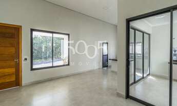 Imagem 4: Casa à venda no Condomínio Portal dos Bandeirantes em Salto, com 195m² de área construída