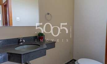 Imagem 5: Casa bem interessante, com pé direito alto e excelente estrutura de construção