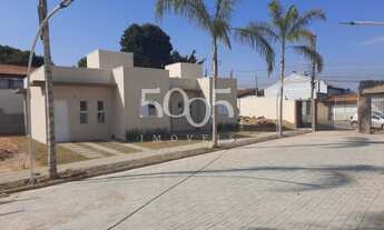 Imagem 2: Casa à venda no Condomínio Residencial Jattobá, com 55m² de área construída em um terreno