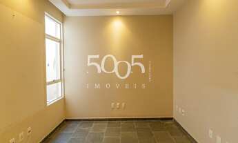 Imagem 6: Casa bem interessante, com pé direito alto e excelente estrutura de construção