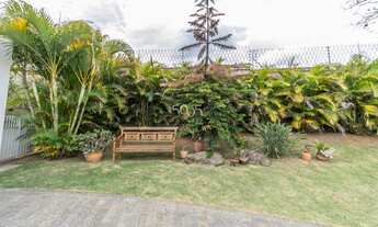 Imagem 2: Casa térrea à venda no condomínio Plaza Atheneé com 327m² de construção e 1005m² de terren