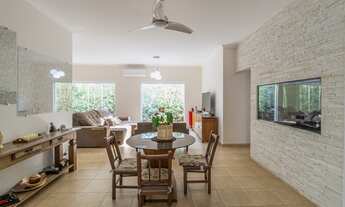 Imagem 4: Casa térrea à venda no condomínio Plaza Atheneé com 327m² de construção e 1005m² de terren