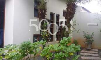 Imagem 3: Casa à venda no Bairro Vila Santa Rosa em Itu, com 370m² de área construída em um terreno