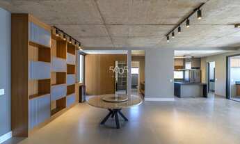 Imagem 3: Esse projeto do arquiteto Alexandre Chaguri é um refúgio no interior de São Paulo. São 4 s