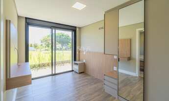 Imagem 6: Esse projeto do arquiteto Alexandre Chaguri é um refúgio no interior de São Paulo. São 4 s