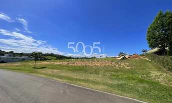 Imagem: Terreno com leve aclive em ótima localização