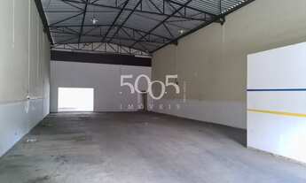 Imagem 3: Galpão disponível para locação no bairro São Luiz, com 270m² construídos e 340m² de terren