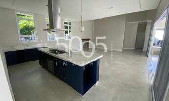 Imagem 4: Casa à venda no Condomínio Zuleika Jabour, com 325,81m² de área construída e 1.008m² de ár