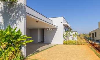 Imagem 4: Projeto contemporâneo mobiliado por Maria Pia Casa com 2.123m2 de terreno e 550m2 de const