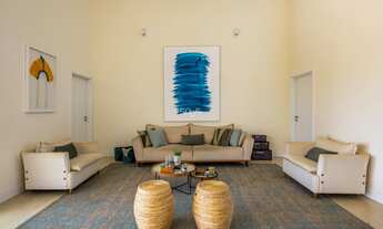 Imagem 4: Excelente imóvel térreo com fundo para área verde, com 380m2 de construção em um terreno d