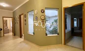 Imagem 6: Casa de esquina térrea, com muita integração, ventilação natural, espaços bem iluminados e