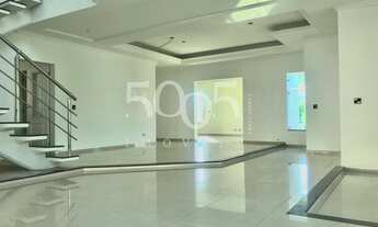 Imagem 4: Casa à venda no Condomínio Village Castelo com 530m² de área construída em um terreno de 1