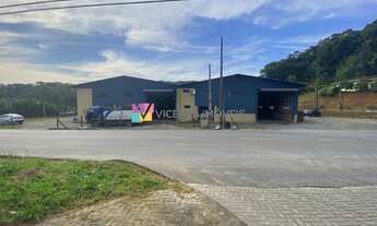 Imagem: Galpão com 700 m² de área construída