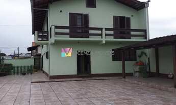 Imagem: Sobrado, bairro Itaum, Joinville/SC