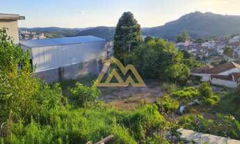 Imagem 2: 884M² de Área Total na Rua Aristides Thomaz Ballerini