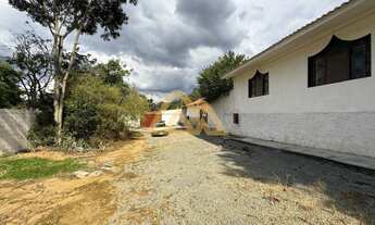 Imagem 4: 8 dormitórios na Rua Antônio Benedito Silvério