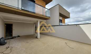 Imagem 2: 3 dormitórios na Rua Aristides Thomaz Ballerini