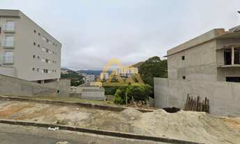 Imagem: 682M² de Área Total na Rua Professor Ivanil