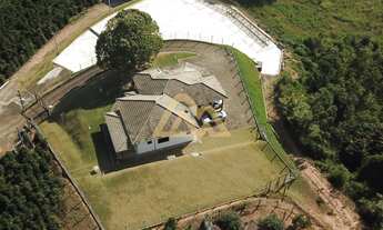 Imagem: 2 dormitórios, 1 suítes, 2 vagas na garagem