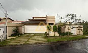 Imagem: 3 dormitórios na Rua Waldemar Rabello