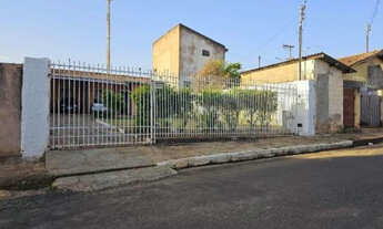 Imagem: CASA RESIDENCIAL em MONTE CARMELO - MG