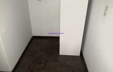 Imagem 12: Condomínio com Portaria, Elevador e Segurança. Excelente localização à 4 minutos caminhan