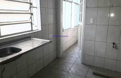 Imagem 14: Condomínio com Portaria, Elevador e Segurança. Excelente localização à 4 minutos caminhan