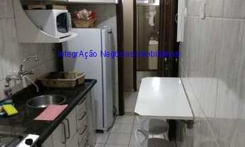 Imagem 7: Apartamento, 51m², 2 dormitórios, 1 banheiro, sem vaga de garagem. Possui armários no qua