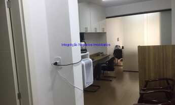 Imagem 2: Conjunto Comercial MOBILIADO 38m², 01 banheiro, reformada, piso laminado, tudo novo. Con