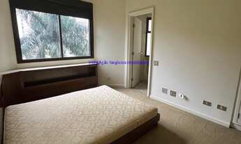 Imagem 6: Apartamento 200m², 03 dormitórios, 04 banheiros e 03 vagas de garagem. Portaria com Segur