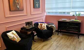 Imagem 2: Condomínio com portaria e segurança. Excelente localização entre as Ruas Peixoto Gomide