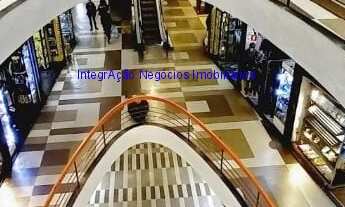 Imagem 4: Condomínio com segurança. Excelente localização entre as Ruas Conselheiro Crispiniano, V