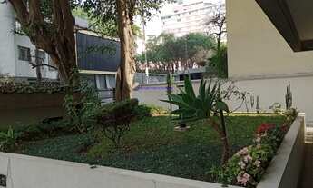 Imagem 4: Condomínio com segurança e portaria 24h. Excelente localização à 7 minutos andando da Ave