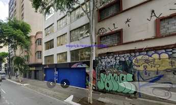 Imagem: Prédio 2.500m² e 02 banheiros. Excelente