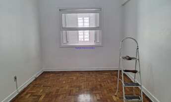 Imagem 7: Condomínio com elevador, zelador e segurança. Excelente localização à 6 minutos andando p