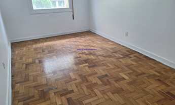 Imagem 3: Condomínio com elevador, zelador e segurança. Excelente localização à 6 minutos andando p