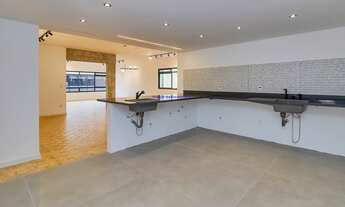 Imagem 5: Apartamento 220,95m², 03 dormitórios (sendo 01 suite), 02 banheiros e 02 vagas. Condomíni