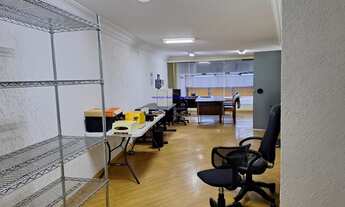 Imagem 5: Prédio 659m² e 06 banheiros. Excelente localização á 1 minuto andando para a estação do m