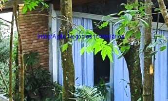 Imagem 4: Casa MOBILIADA 500m², 05 dormitórios (sendo 03 suítes), 05 banheiros, 06 vagas de garagem