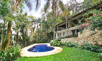 Imagem: Casa MOBILIADA 500m², 05 dormitórios (sendo