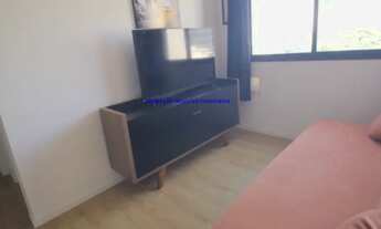 Imagem 2: Condomínio com portaria e segurança. Excelente localização, á 5 minutos andando para a es