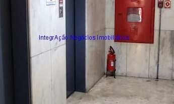 Imagem 3: Conjunto comercial 147,98m², 03 salas, 01 copa e 02 banheiros. Condomínio com portaria e