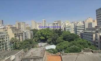 Imagem: Condomínio com portaria e segurança. Excelente