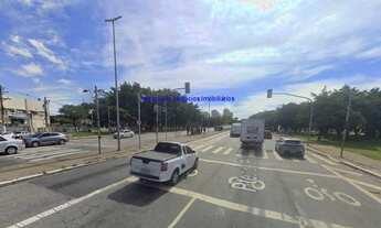 Imagem 4: Terreno 2.596m². Excelente localização entre a Avenida Ermano Marchetti e Praça Comendado