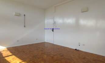 Imagem 6: Apartamento 37m², 01 dormitório e 01 banheiro. Condomínio com portaria. Excelente locali