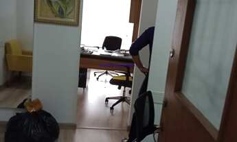 Imagem 3: Conjunto Comercial 89m², 03 salas e 02 banheiros Condomínio com segurança e portaria. Ex