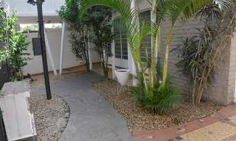 Imagem 2: Casa 268m², 02 dormitórios e 02 banheiros . Excelente localização, entre as Ruas Barão do